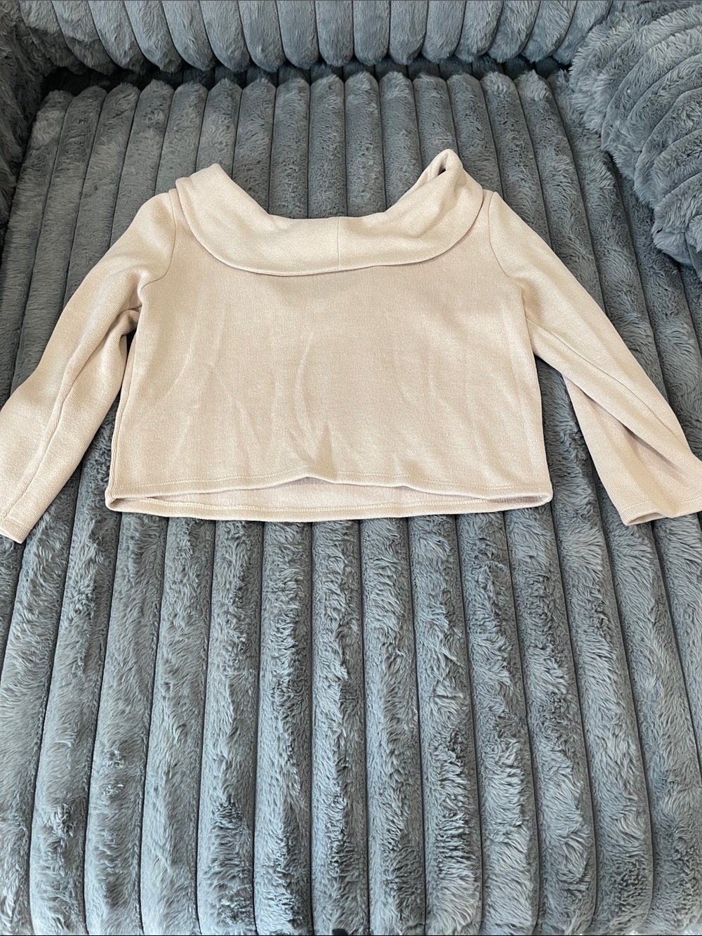 ZARA Cream Off-Shoulder Knit Top - Picture 3 of 4